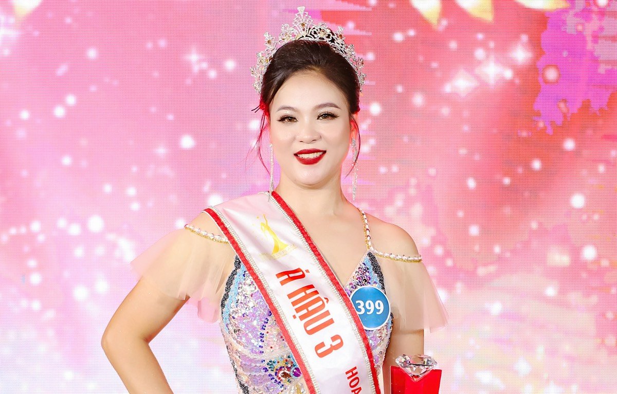 Khán giả Ninh Thuận bị thu hút bởi vẻ quyến rũ của Á hậu 3 Lê Thị Mai Anh