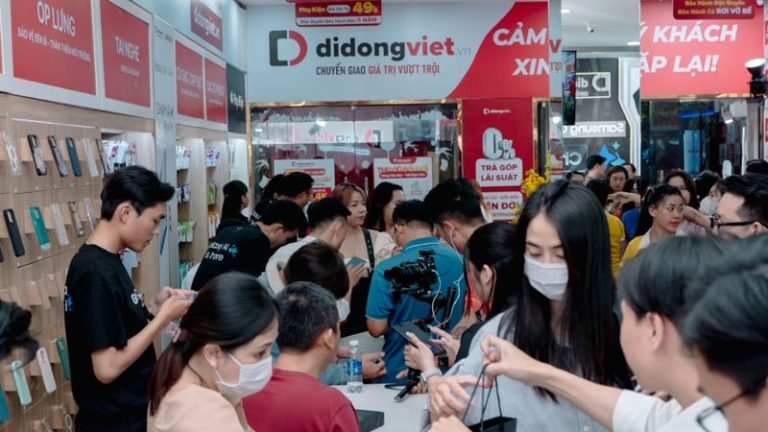 Tận hưởng tiện ích từ các siêu phẩm Samsung cùng Di Động Việt