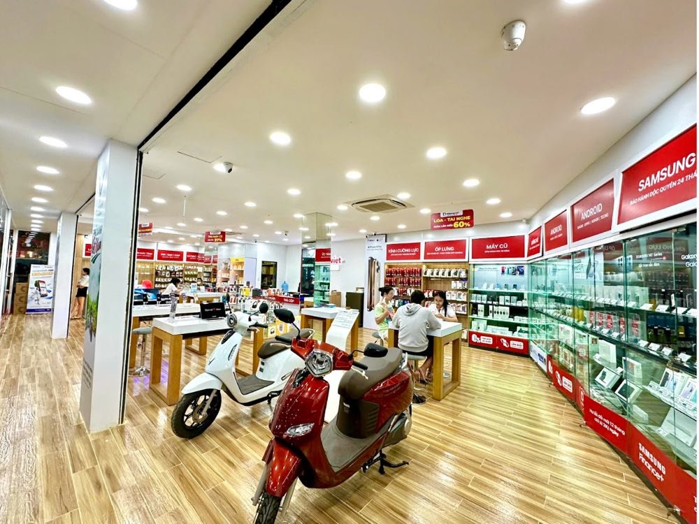 Di Động Việt khai trương cửa hàng mới với mô hình trung tâm mua sắm công nghệ: Vô vàn ưu đãi sốc kèm quà miễn phí