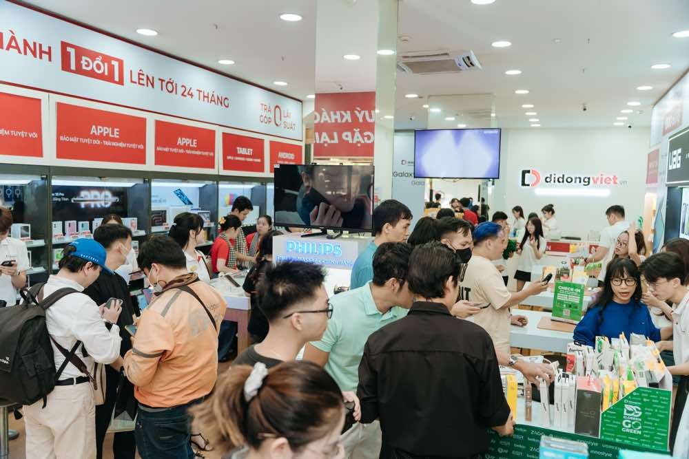 Thị trường iPhone cũ rộn ràng trở lại