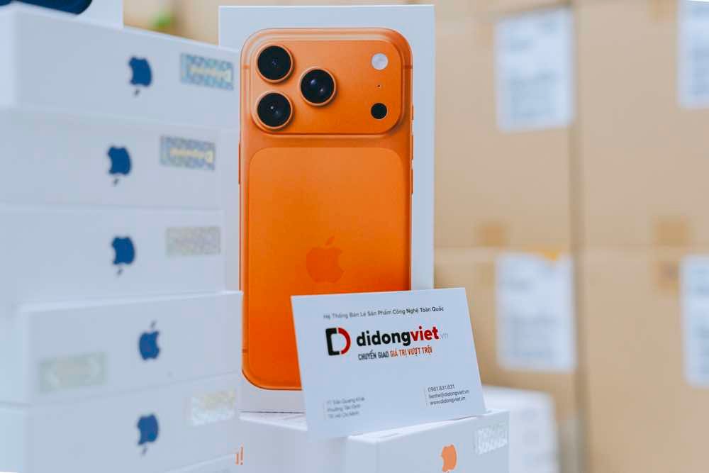 iPhone 17, iPhone Air “gây sốt” ngày chính thức mở bán tại Việt Nam