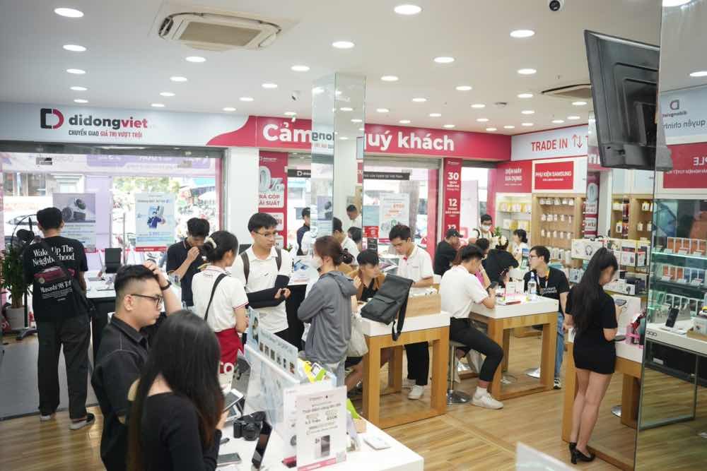 iPhone cũ giá cực rẻ tại Di Động Việt